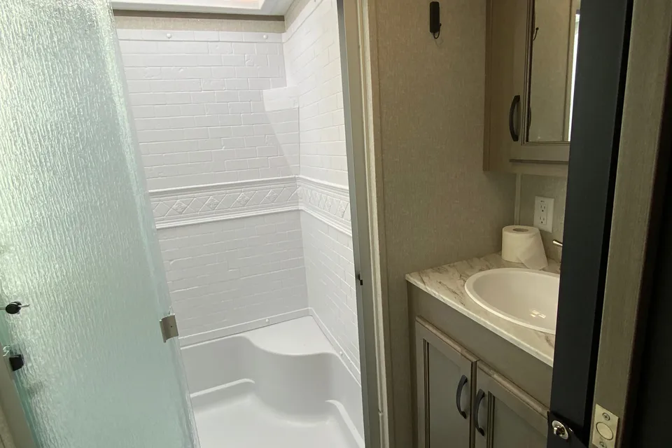 2 Full Baths and Separate Bunkhouse