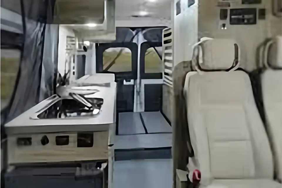 Frank's Winnebago Dodge Solis Class B