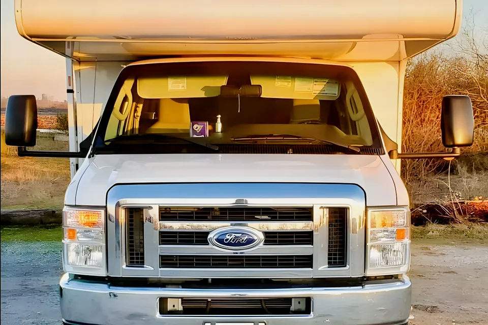 Yatra 1 - Ford Majestic