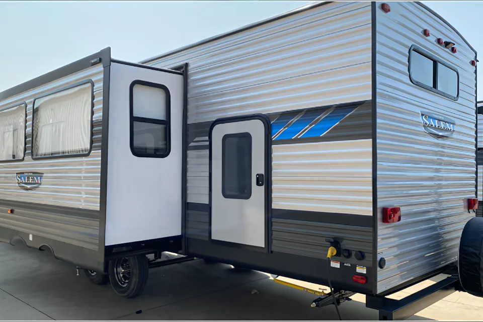 *The Comfy* 2021 Forest River RV Salem: Sleeps 10