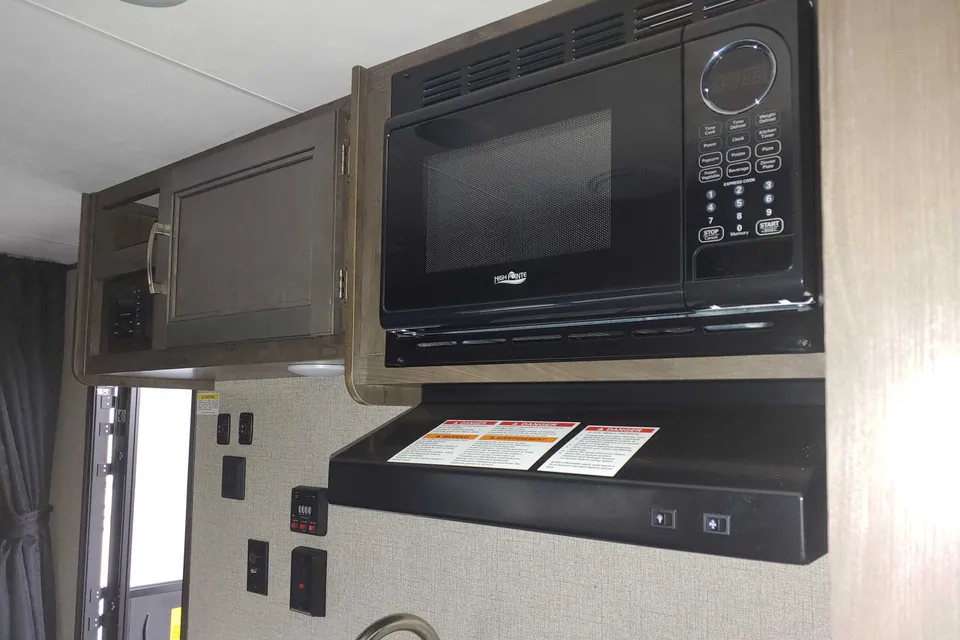 Donna's Jayco Jayflight SLX 7 184BS Travel Trailer
