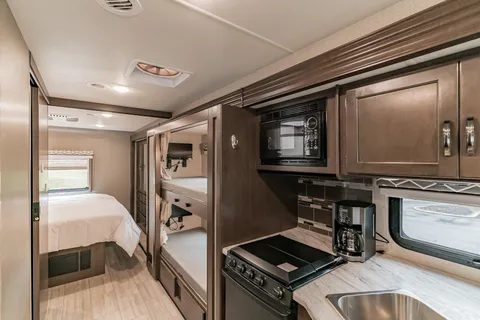 RV Goldie Thor Motor Coach Freedom Elite Class A
