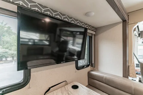 RV Goldie Thor Motor Coach Freedom Elite Class A