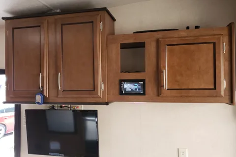 2017 Forest River Shockwave  Toy Hauler 