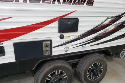 2017 Forest River Shockwave  Toy Hauler 