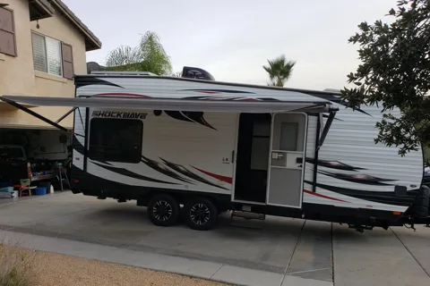 2017 Forest River Shockwave  Toy Hauler 