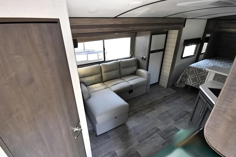 Den's 2021 Couples Travel Trailer