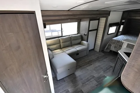 Den's 2021 Couples Travel Trailer