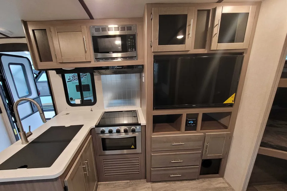 2021 Sunset Trail 242BH