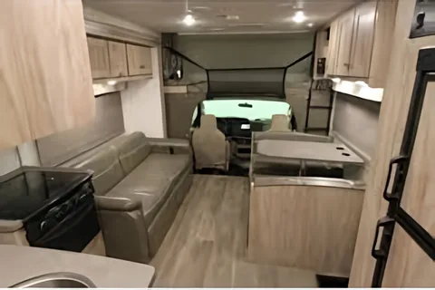 Tout inclus / All inclusive Forest River Sunseeker 3250 Class C