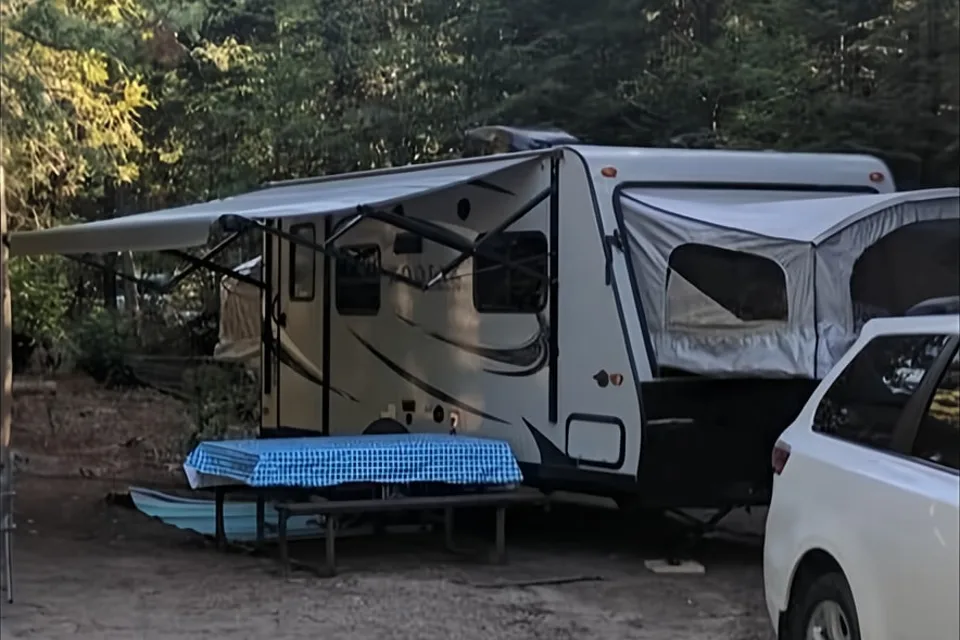 Queen of the Rock Hybrid Camper