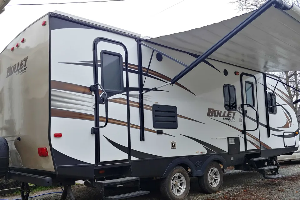 Nature of the Bear's 25ft Travel Trailer