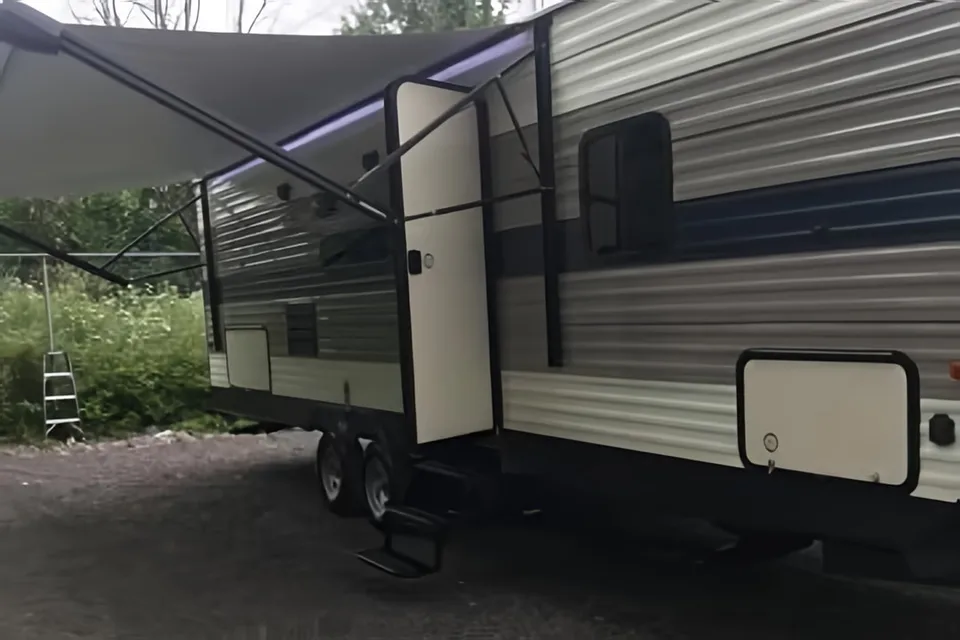 Adam's Sportsmen KZ Travel Trailer