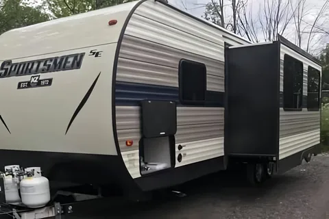 Adam's Sportsmen KZ Travel Trailer