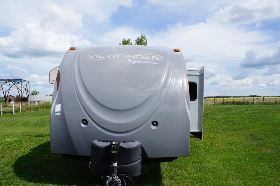 2014 Viewfinder 28BHSS Travel Trailer