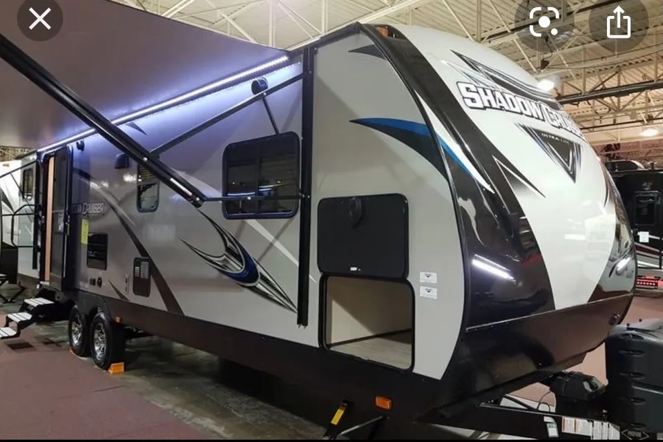 Brand New 2021 Shadow Cruiser  260 RBS Travel Trailer