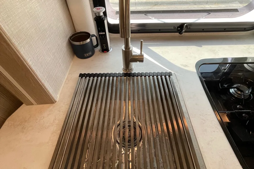 Joseph's Flagstaff E Pro 16 BH Travel Trailer