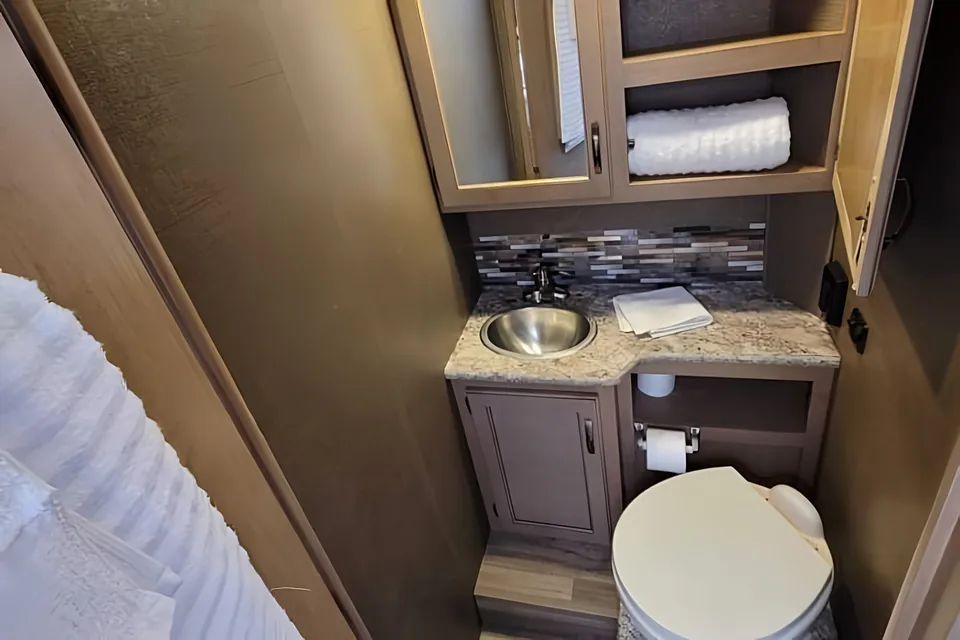 2020 Four Winds Adventure Wagon