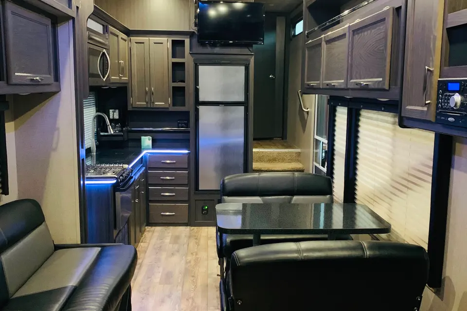 Genesis Supreme Rv 40CR Fifth Wheel Delivery