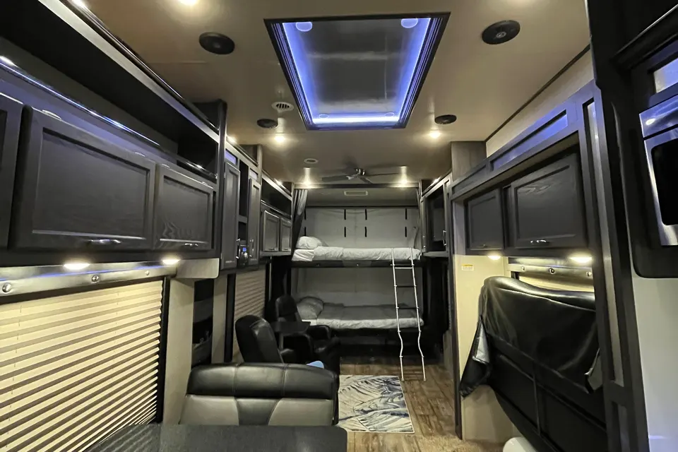 Genesis Supreme Rv 40CR Fifth Wheel Delivery