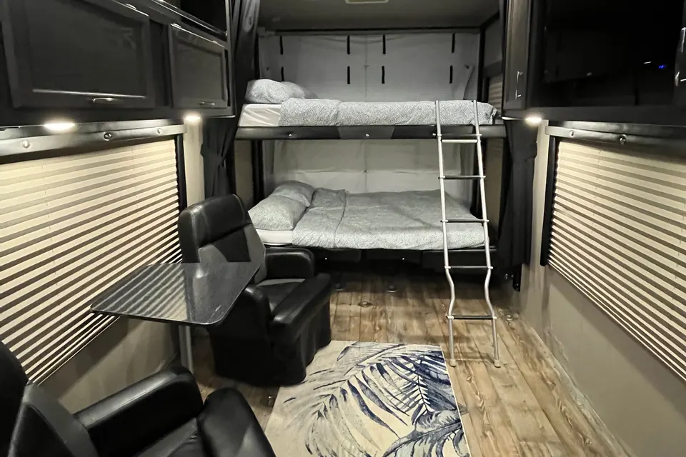 Genesis Supreme Rv 40CR Fifth Wheel Delivery