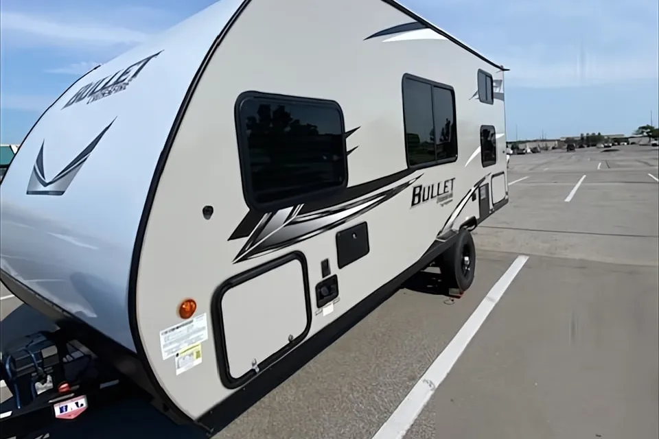 "Zelda" 2021 Keystone Bullet Crossfire 1700BH Travel Trailer