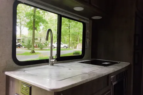 Coachmen Apex Nano Bunkhouse 208BHS Travel Trailer