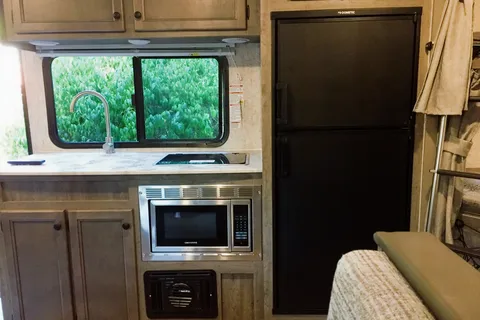 Coachmen Apex Nano Bunkhouse 208BHS Travel Trailer
