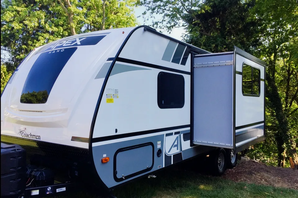 Coachmen Apex Nano Bunkhouse 208BHS Travel Trailer