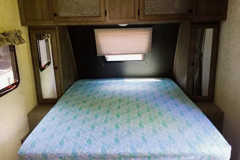 Coachmen Apex Nano Bunkhouse 208BHS Travel Trailer