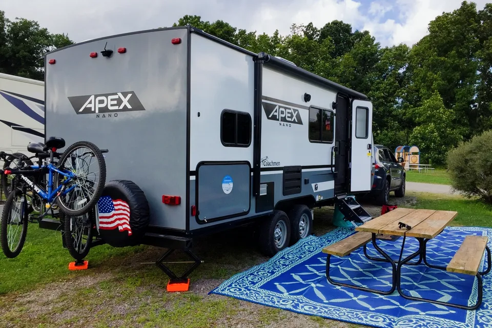 Coachmen Apex Nano Bunkhouse 208BHS Travel Trailer