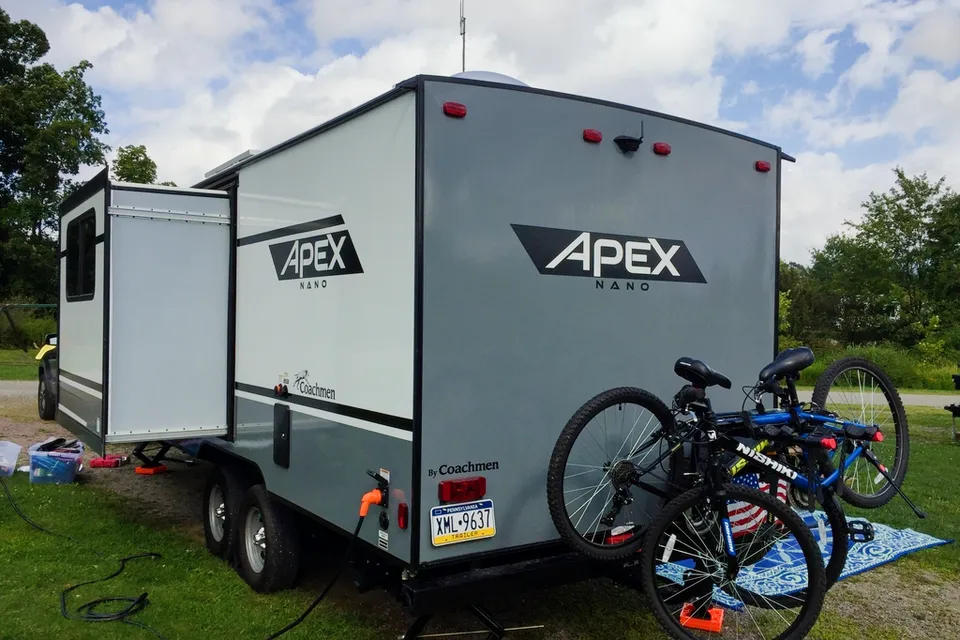 Coachmen Apex Nano Bunkhouse 208BHS Travel Trailer