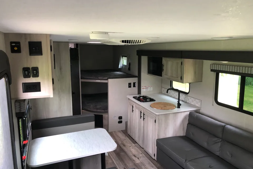 ZZ’s KZ Escape Travel Trailer