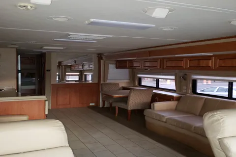 Luxury RV  WILDLIFE RADY 
