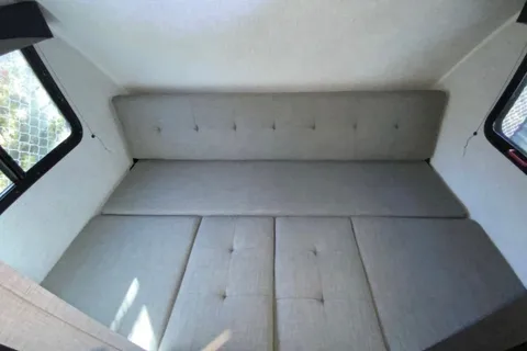 Braxton Bushwacker 17BH Micro Trailer, Sleeps 4! 