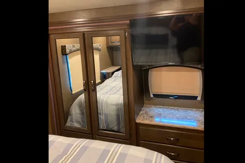 Thorpe’s Chateau on the Go