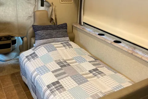Thorpe’s Chateau on the Go