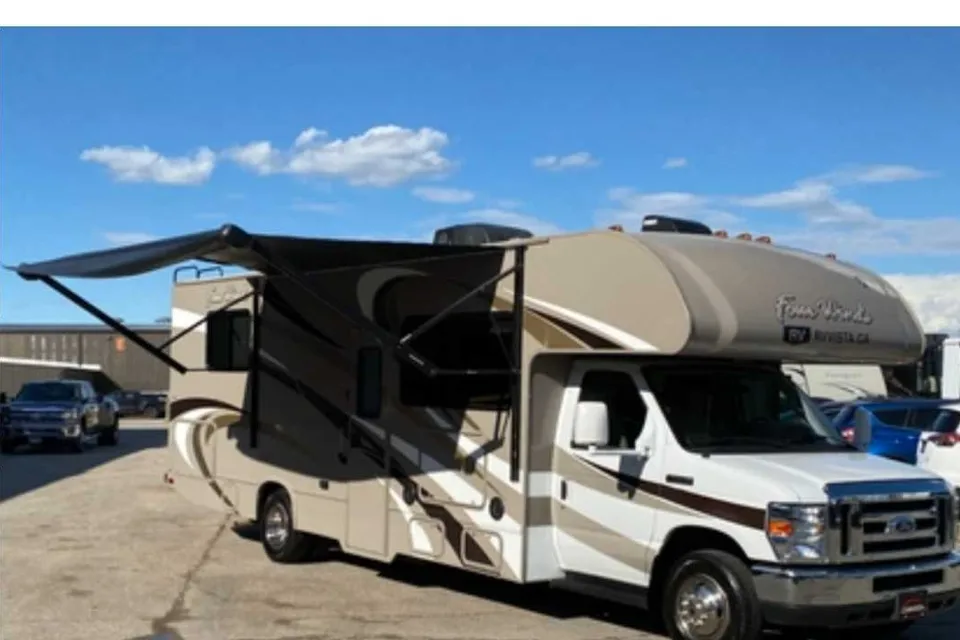  Thor Motor Coach Four Winds  Class C
