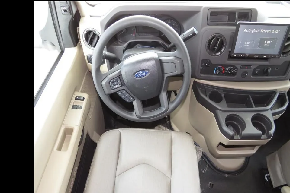 Entegra Odyssey 30Z