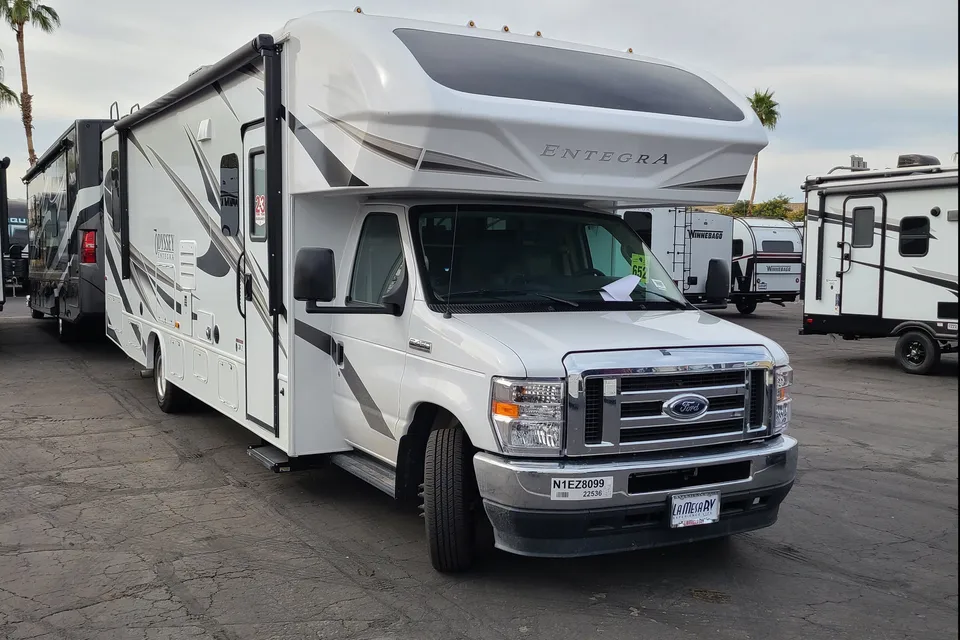 Entegra Odyssey 30Z