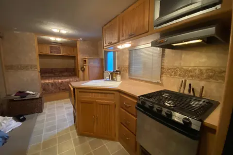 Okanagan 28 ft Bunkhouse Trailer *We only deliver!