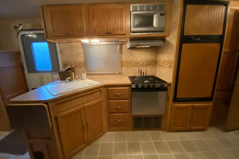 Okanagan 28 ft Bunkhouse Trailer *We only deliver!