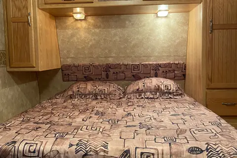 Okanagan 28 ft Bunkhouse Trailer *We only deliver!