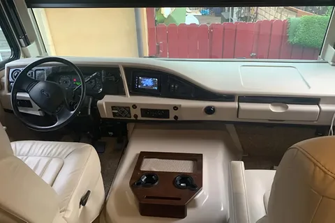 New Luxury 34" Motorhome , Fully Loaded