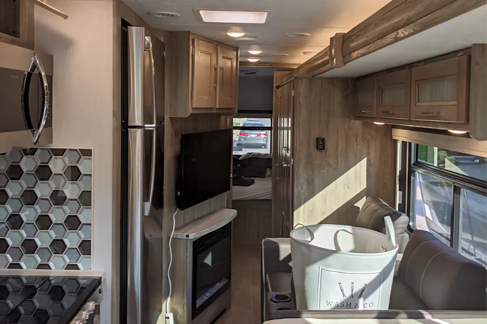 Coachman Encore Class A - Fully Stocked