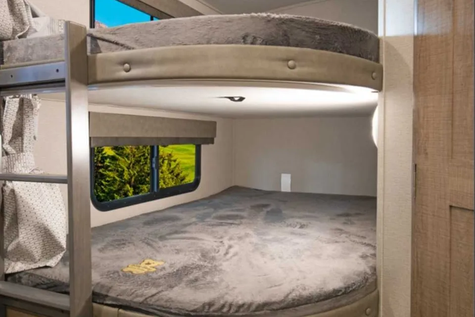 Maria's Grand Design Imagine Travel Trailer