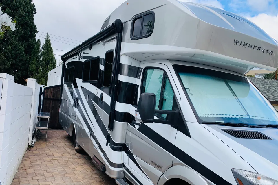 Eugene's Winnebago Navion  Class C