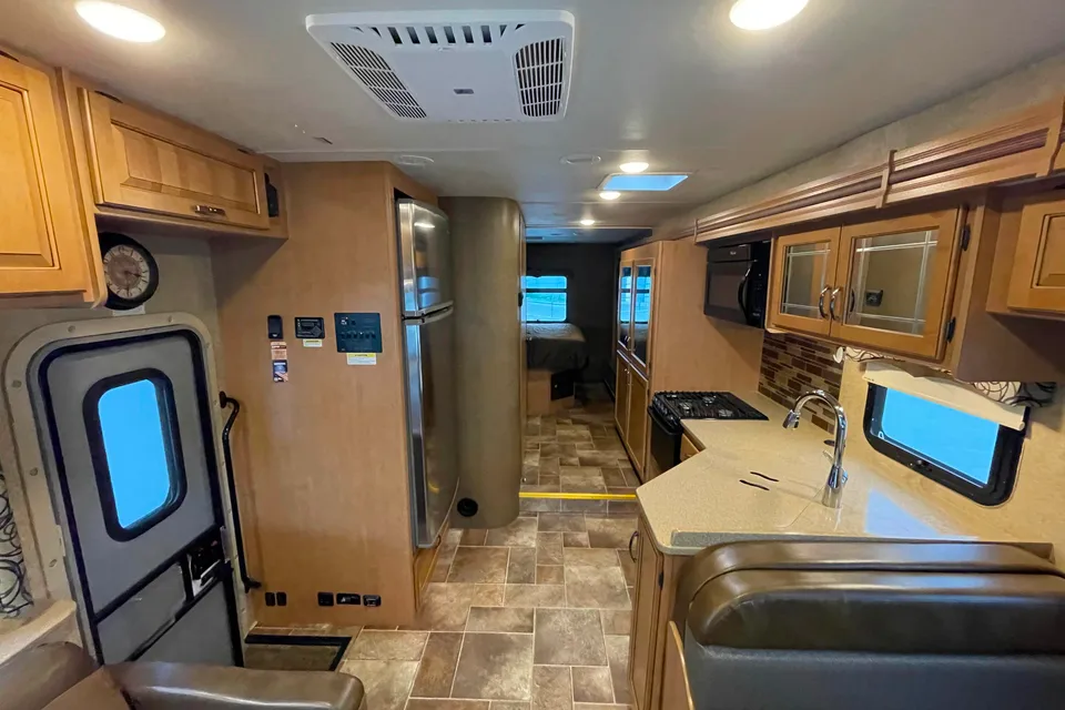 Jackpot Joe Adventures (The Bellagio) Unlimited Miles SLEEPS 8 Unit #4