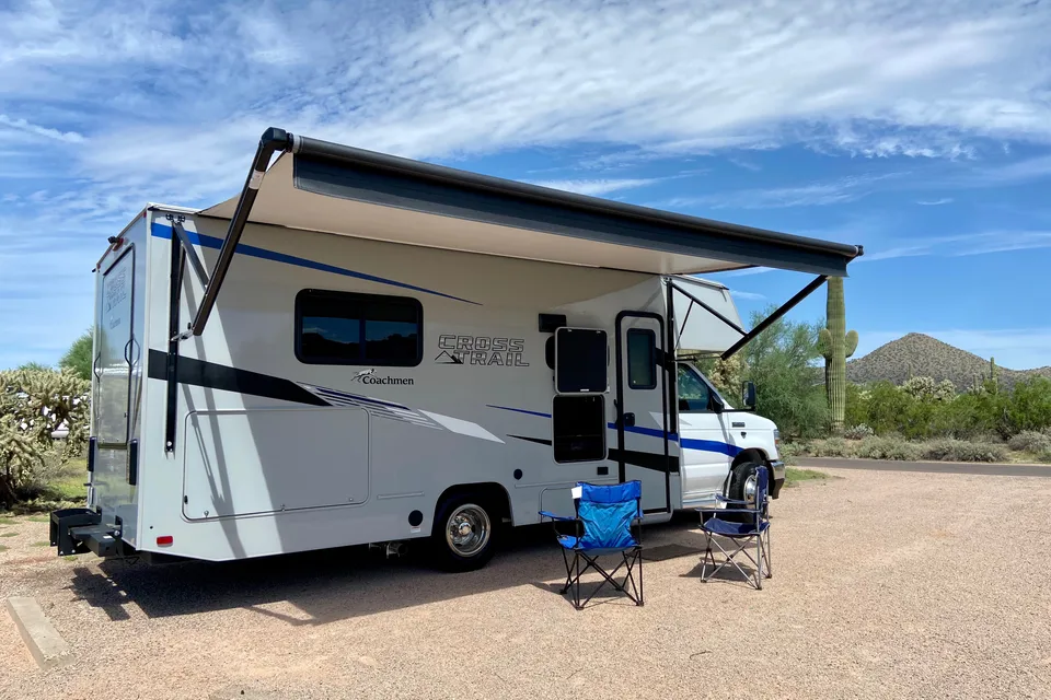 Easy to drive - 2021 perfect size Class C - HotelBuster