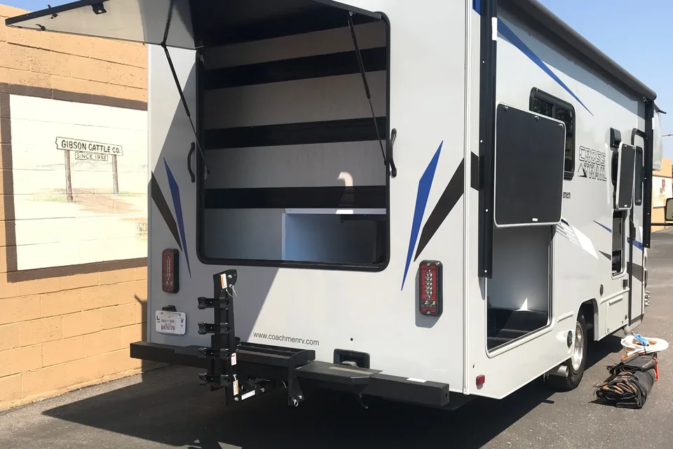 Easy to drive - 2021 perfect size Class C - HotelBuster